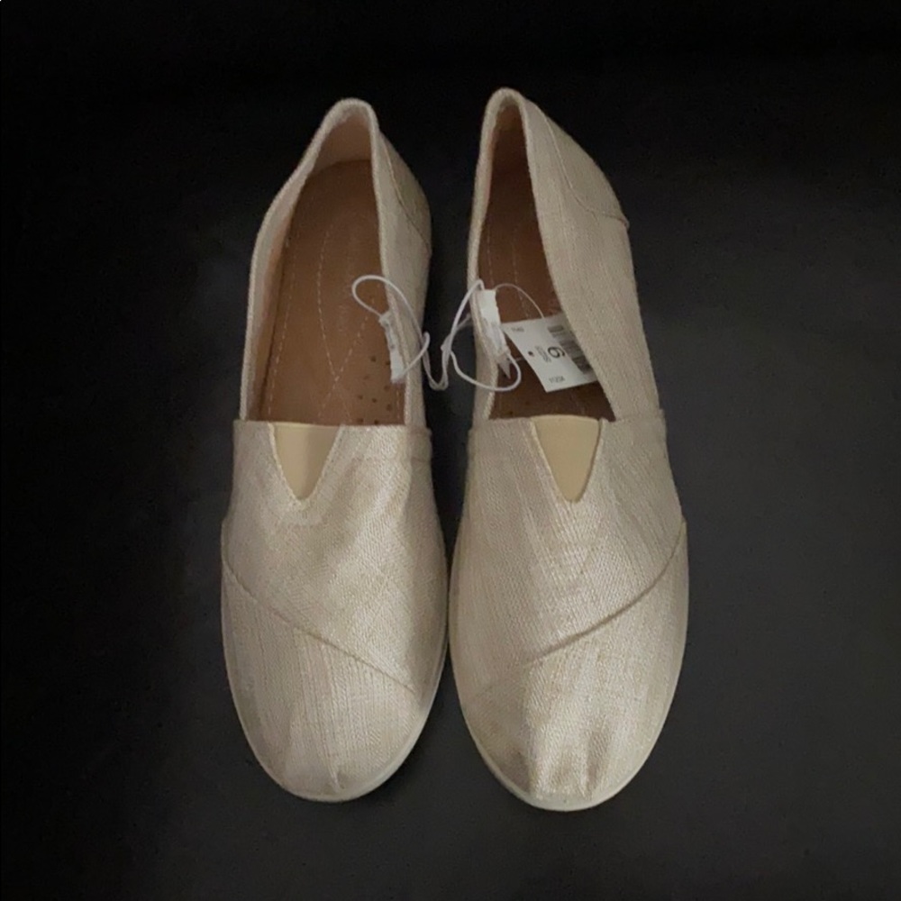 Espadrilles, cream color, size 9, new, never worn